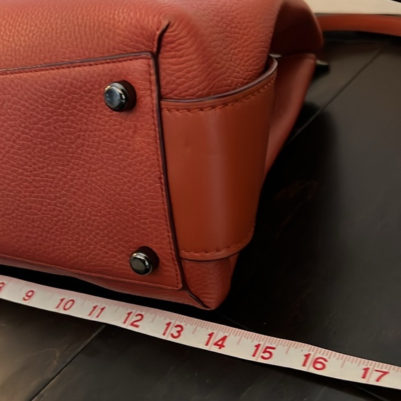 Coach bag like new condition - Picture 9 of 16